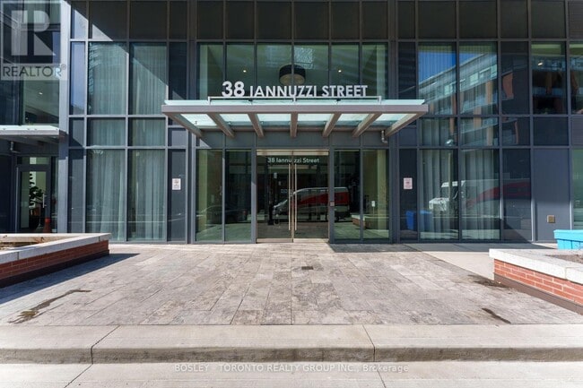 Building Photo - 38 Iannuzzi St