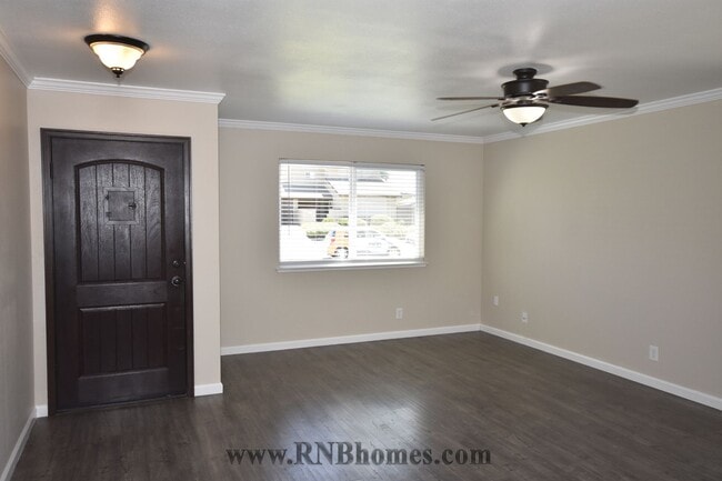 Building Photo - 5578 Coronado Way