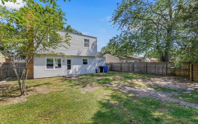 Foto del edificio - 4957 Aquarius Ct