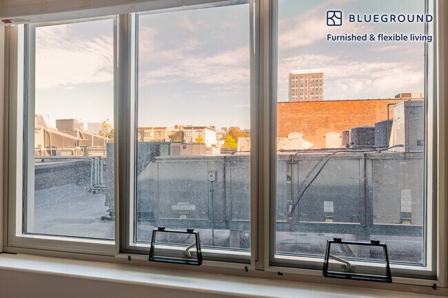 Foto del edificio - 10 Essex St