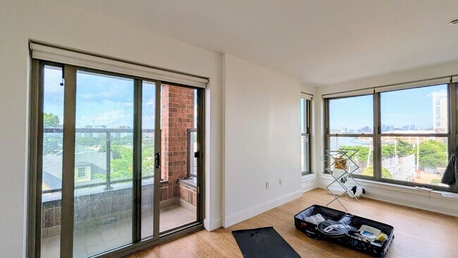 Photo - Luxury 2-bed/2bath near BU Apartment