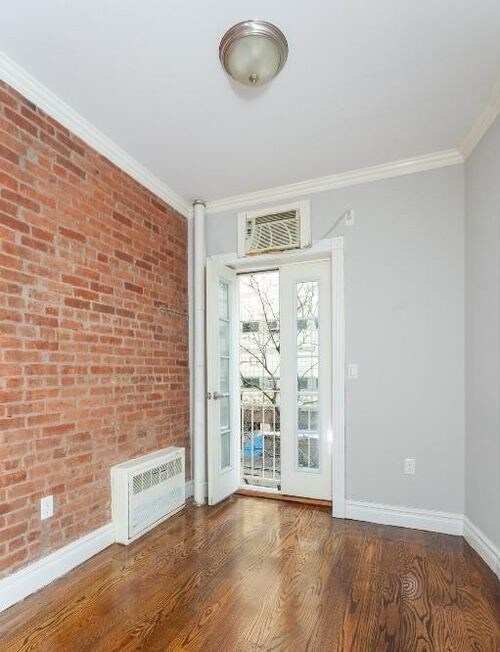 Building Photo - 441 W 50th St
