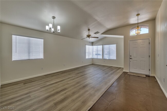 Building Photo - 5252 Velazco Ln