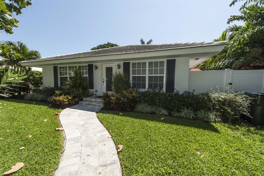 Photo - 131 Venetian Dr