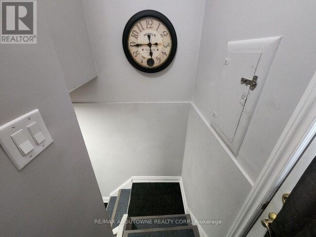 Photo du bâtiment - 281 E 34th St