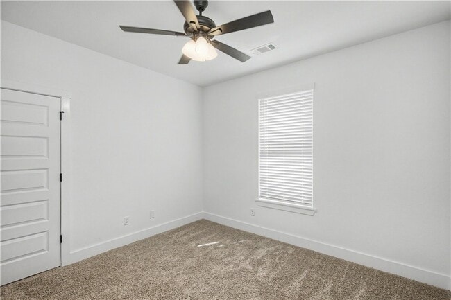 Building Photo - 2102 Dagan St