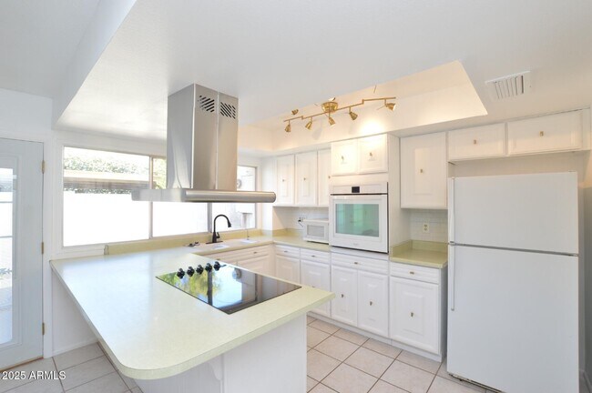 Foto del edificio - 4028 N Granite Reef Rd