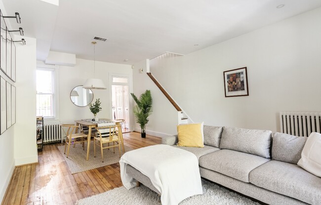 Foto del edificio - 1407 F St NE