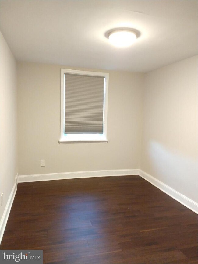 Building Photo - 5253 Westpark Ln