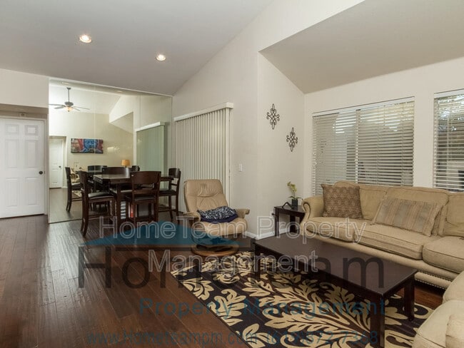 Building Photo - 1246 Balboa Cir