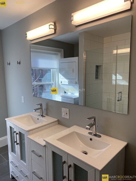 Building Photo - 4 Wigglesworth St