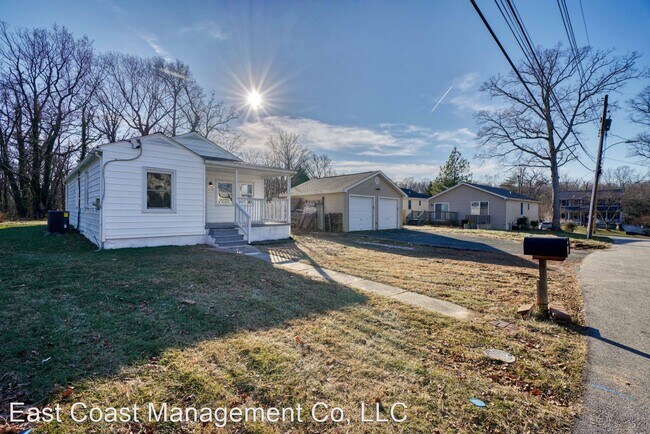 Foto del edificio - 3 br, 2 bath House - 2103 Anthony Ave