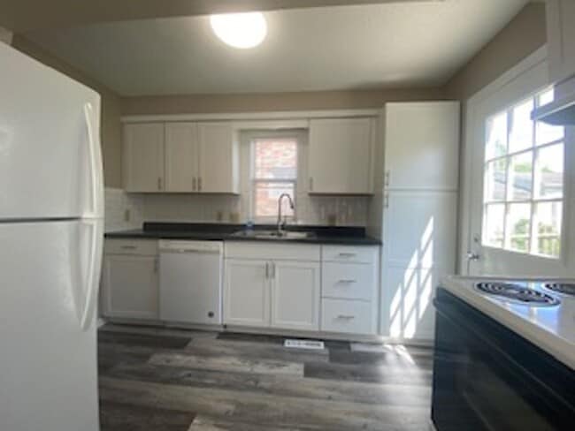 Building Photo - 2 Bedroom House in Boone