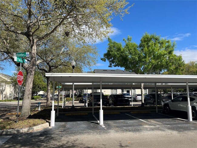 Foto del edificio - 3190 Dante Dr