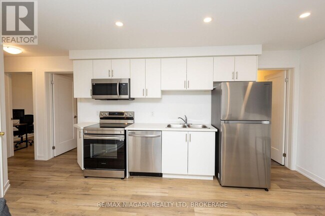 Photo du bâtiment - 4263-4263 Fourth Ave