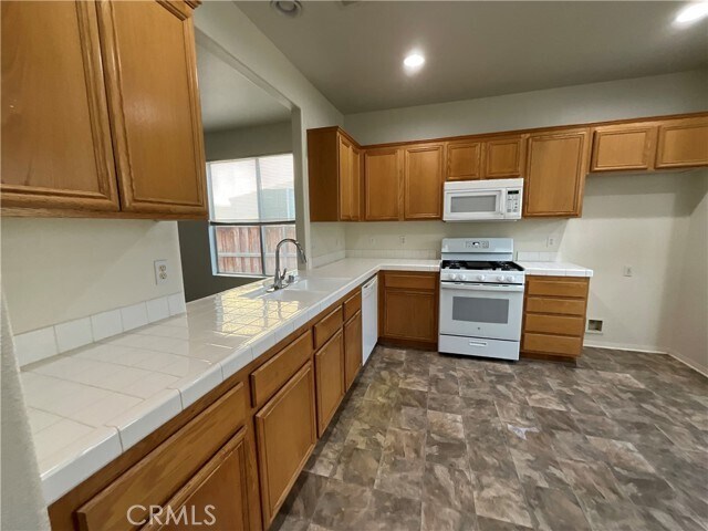 Building Photo - 1038 Sagecrest Dr
