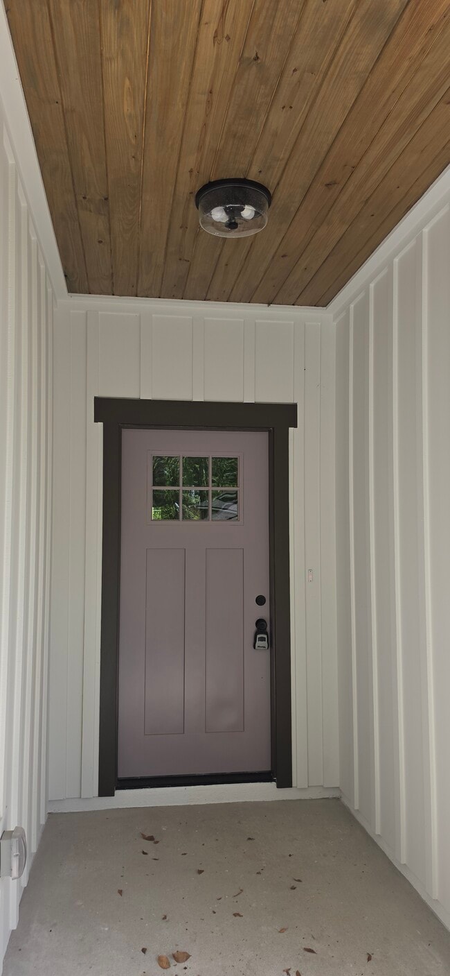 Building Photo - 55 Delmonte St