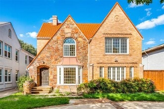 Building Photo - 4328 University Blvd