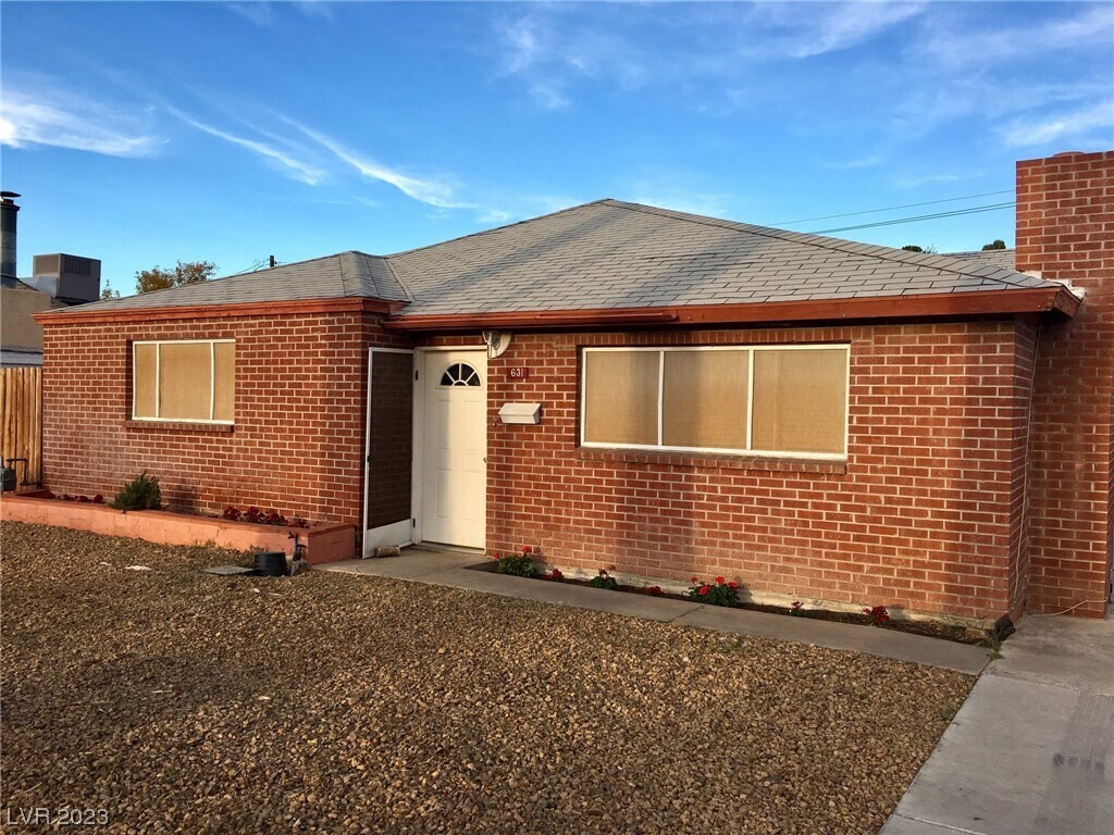 631 Karen Way, Henderson, NV 89015 House for Rent in Henderson, NV