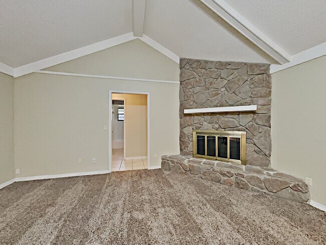 Building Photo - 3444 Hidden Lake Dr W
