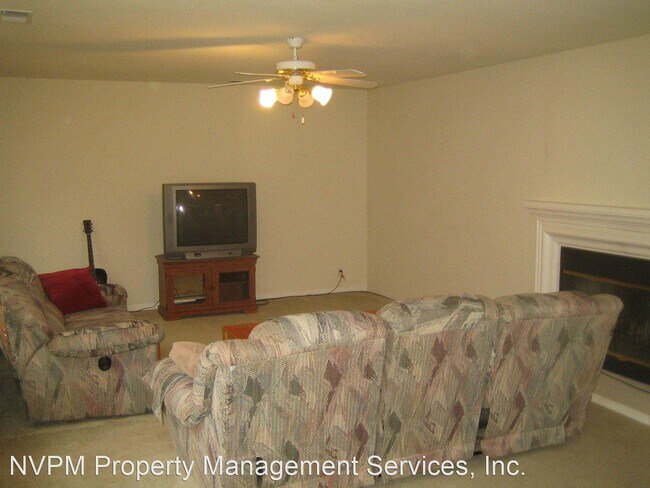 Foto del edificio - 3 br, 2.5 bath House - 1614 Harvest Glen D...