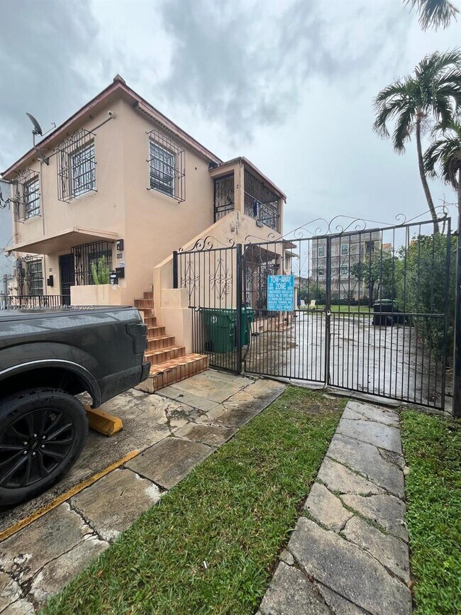 Foto del edificio - 1036 NW 3rd St