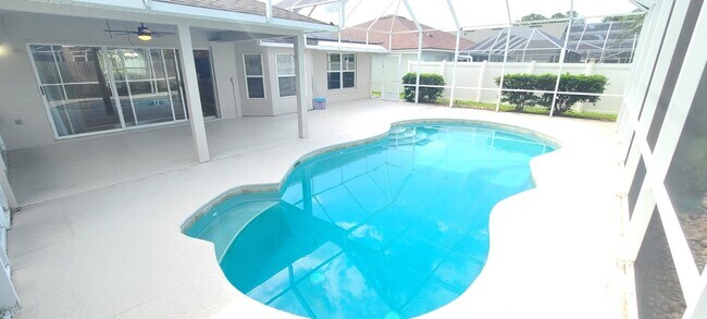 Foto del edificio - 6610 Nasser Ln