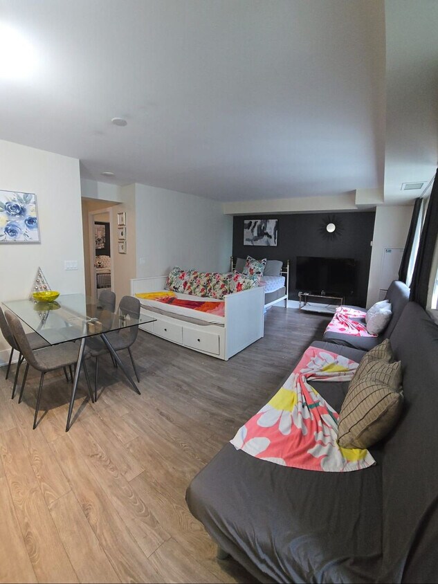 Photo principale - 300 Front St W