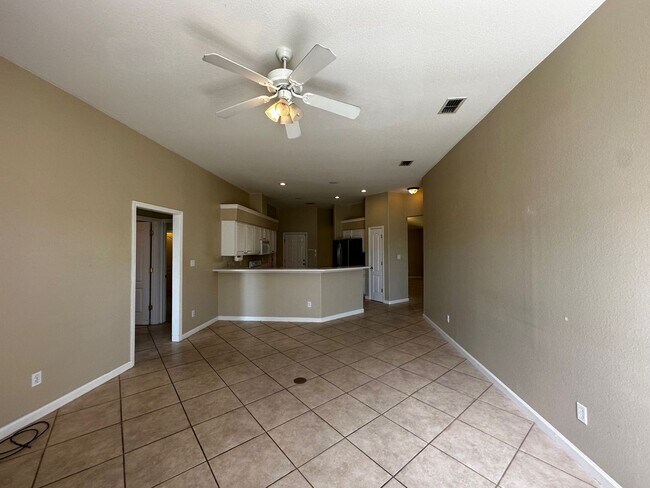 Building Photo - 1141 High Meadow Dr