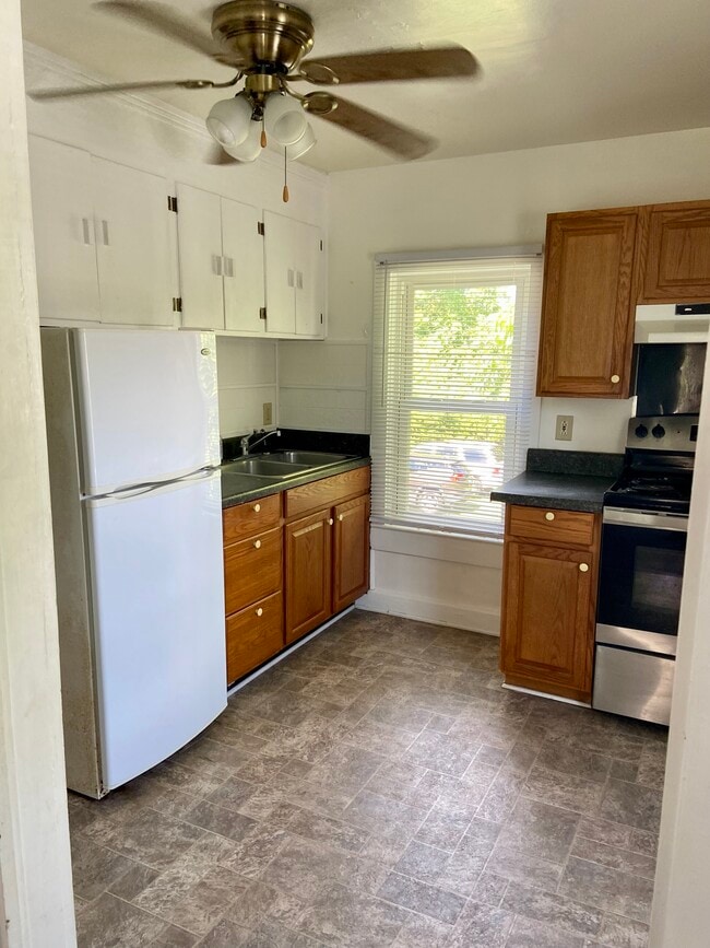 Cocina - 107 Jackson St