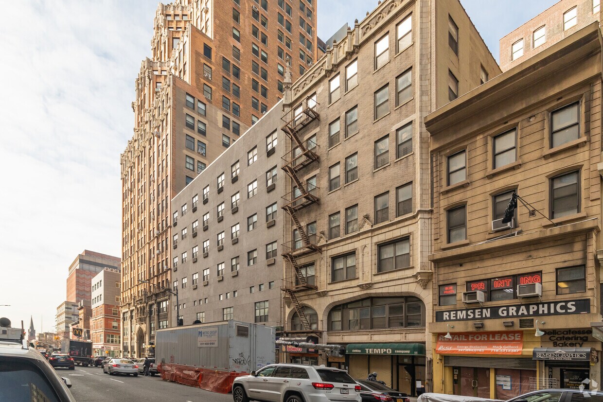 Foto principal - 56-64 Court St