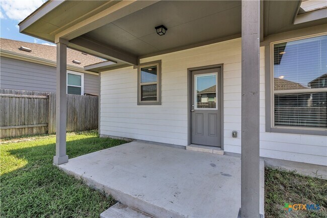 Foto del edificio - 128 Old Stagecoach Rd