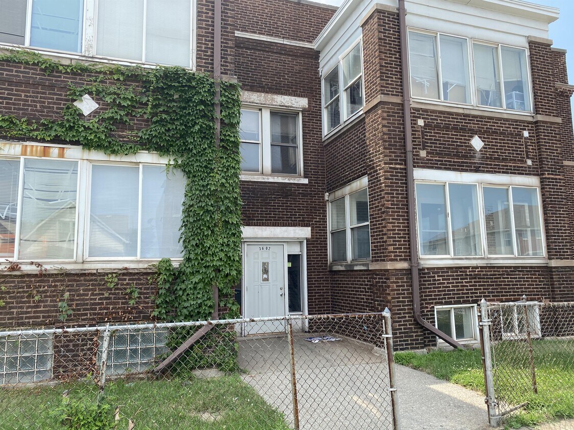Primary Photo - 3602 Fir St