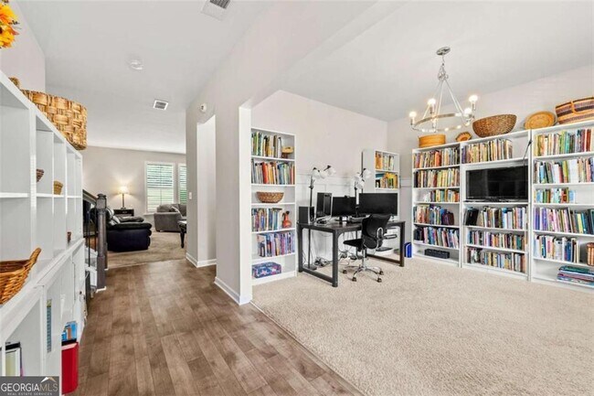 Building Photo - 180 Ascott Trace