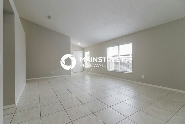 Foto del edificio - 3 Bedroom Pet-Friendly Home in Apopka, FL with Main Street Renewal