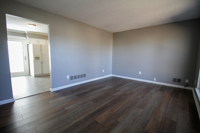 Foto del edificio - 4909 Stony Brook Dr