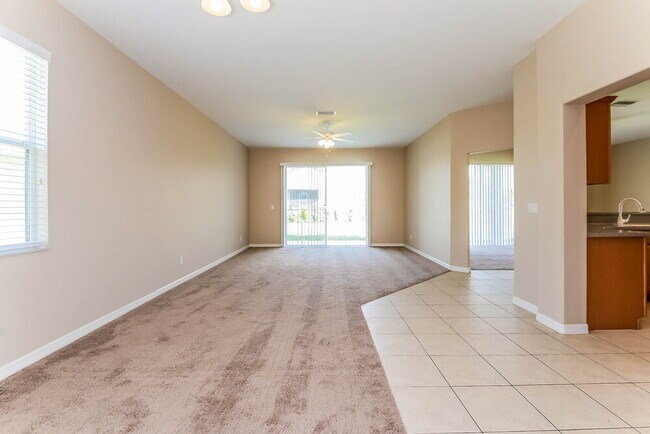 Foto del edificio - 5911 Willows Bridge Loop