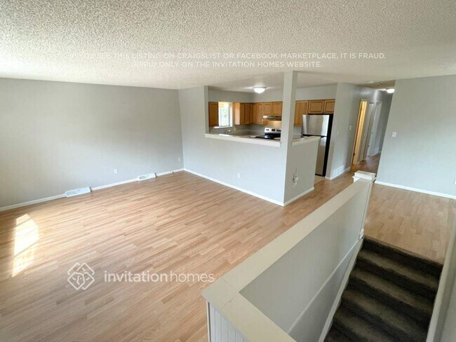 Foto del edificio - 10240 Benton St