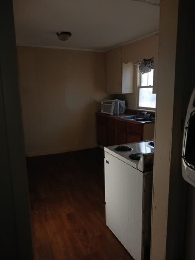 Building Photo - 1202 Cates St