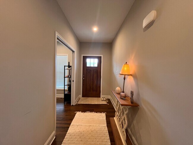 Foto del edificio - 4 Bedroom, 3.5 Bathroom Townhouse