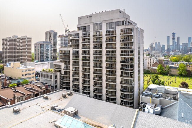 Building Photo - The Clairmont