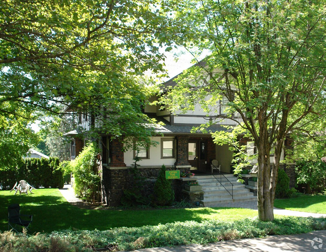 Primary Photo - James Park mansion