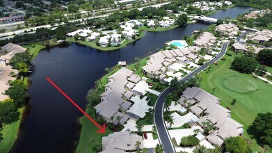 Building Photo - 16941 Waterbend Dr