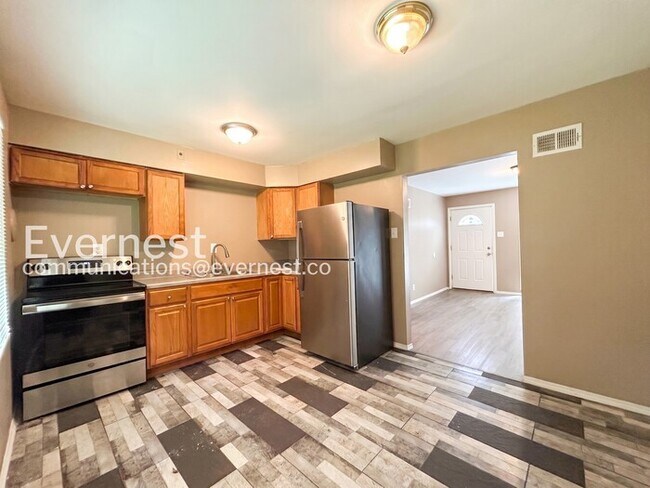 Foto del edificio - 4001 Cranberry Ln