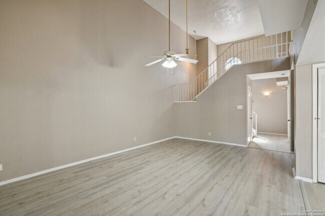 Foto del edificio - 5023 Concord Ridge