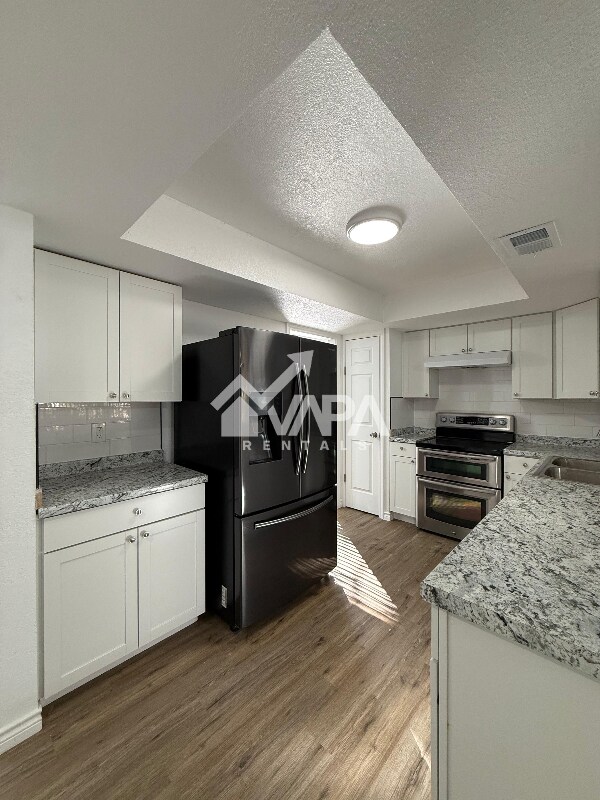 Building Photo - 12411 Gran Vista St