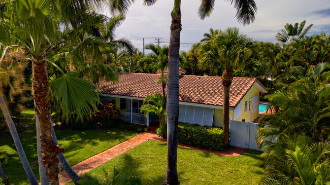Foto del edificio - 700 NE 26th Ave