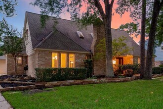 Building Photo - 8114 Fernbrook Ln
