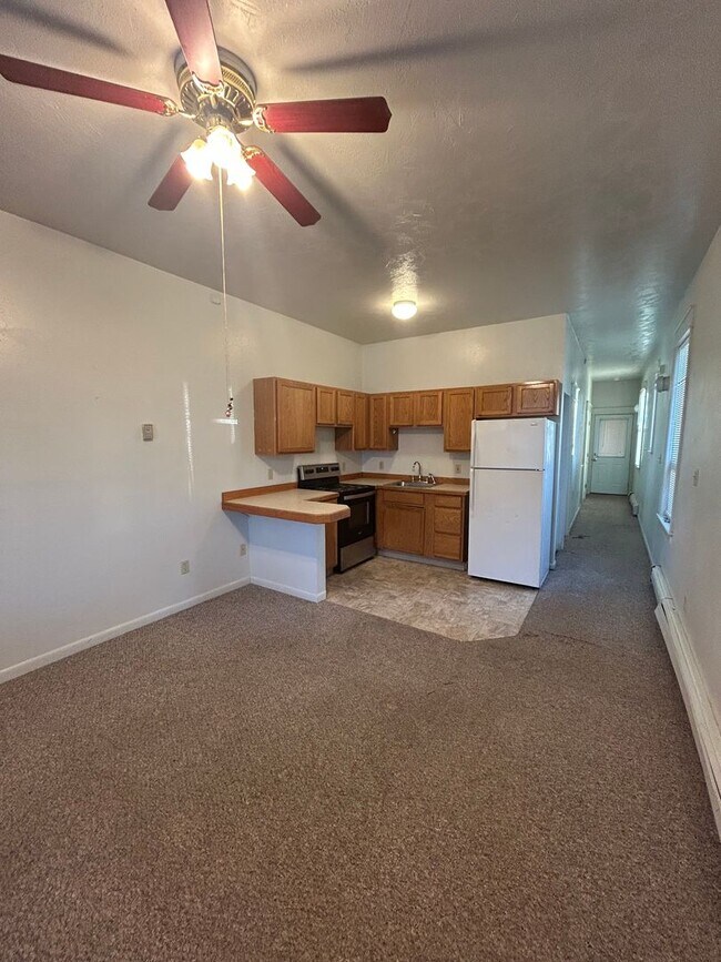 Foto del edificio - 1128 E 2nd St