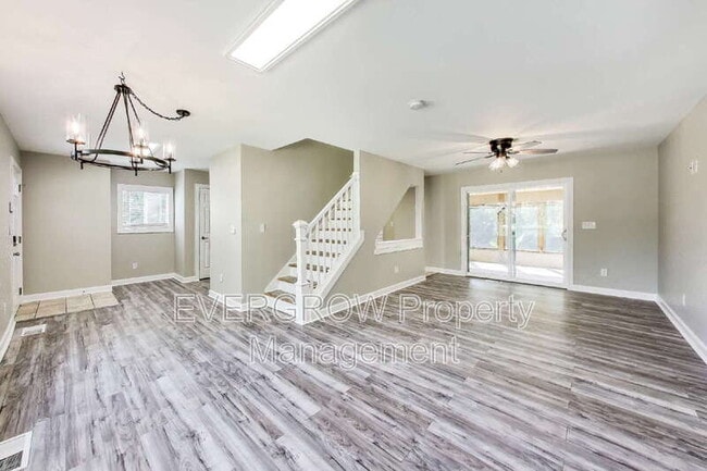 Building Photo - 3713 W 98th St